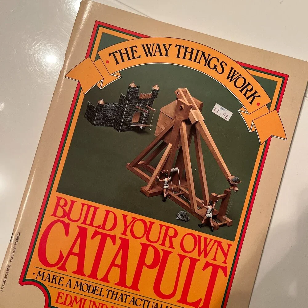 Vintage Build Your Own Catapult - Make a‎ Model that Works (1982) (1 of 2)